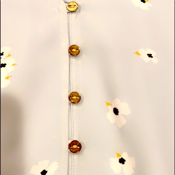 LOFT Blossom Henley Flutter Shell blouse. Size.M - Picture 13 of 13